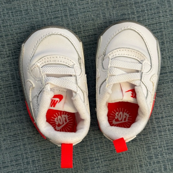 Infant NIKE - Picture 3 of 5